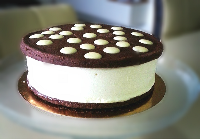 Halva mousse cake with white chocolate
