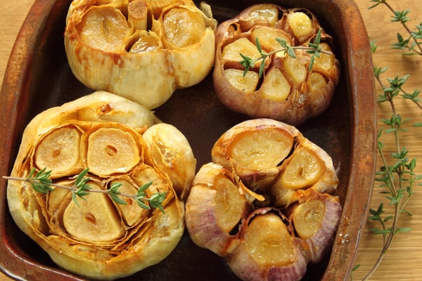 roasted-garlic-with-olive-oil