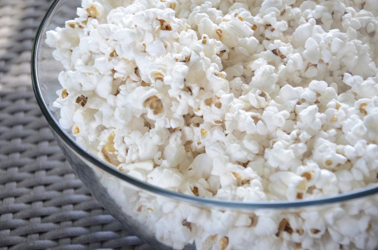 Popcorn in a pot