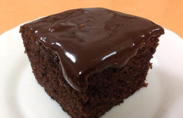 Chocolate-cake-with-chocolit