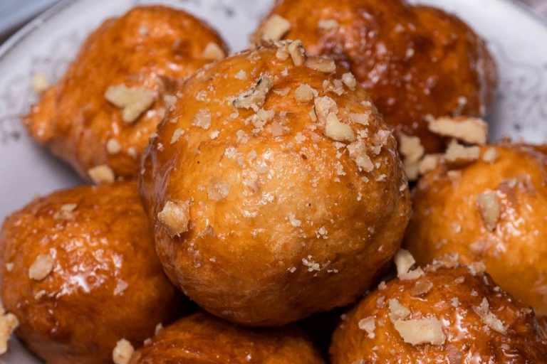 LOUKOUMADES