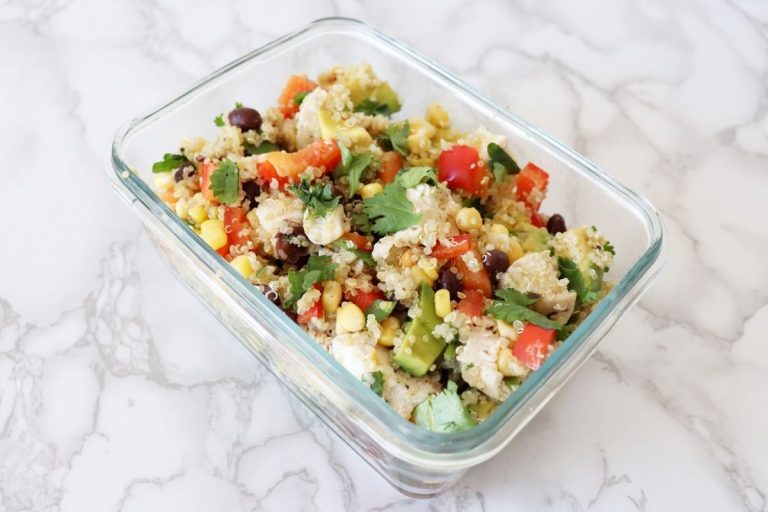 MEXICAN QUINOA SALAD