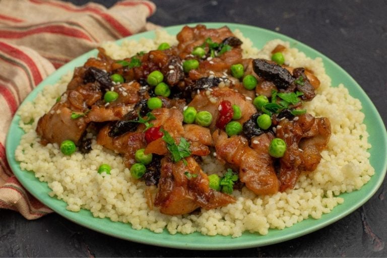 Chicken and dried fruit tagine
