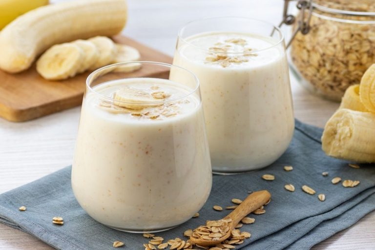 Oatmeal-and-banana-smoothie