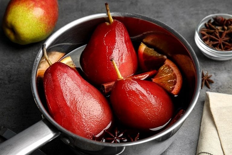 Pears-in-wine