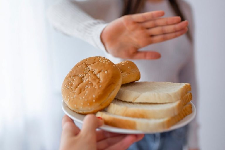 כך תצליחו לצמצם פחמימות מבלי להרגיש רעבים כל הזמן • 6 טיפים