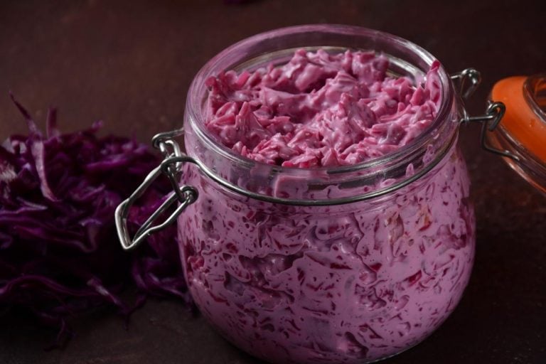 red-cabbage-mayonnaise-salad
