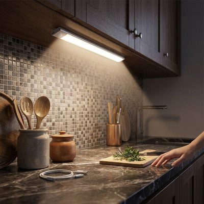תאורת LED חכמה למטבח עם חיישן תנועה - פס מגנטי נטען לארונות ולשיש